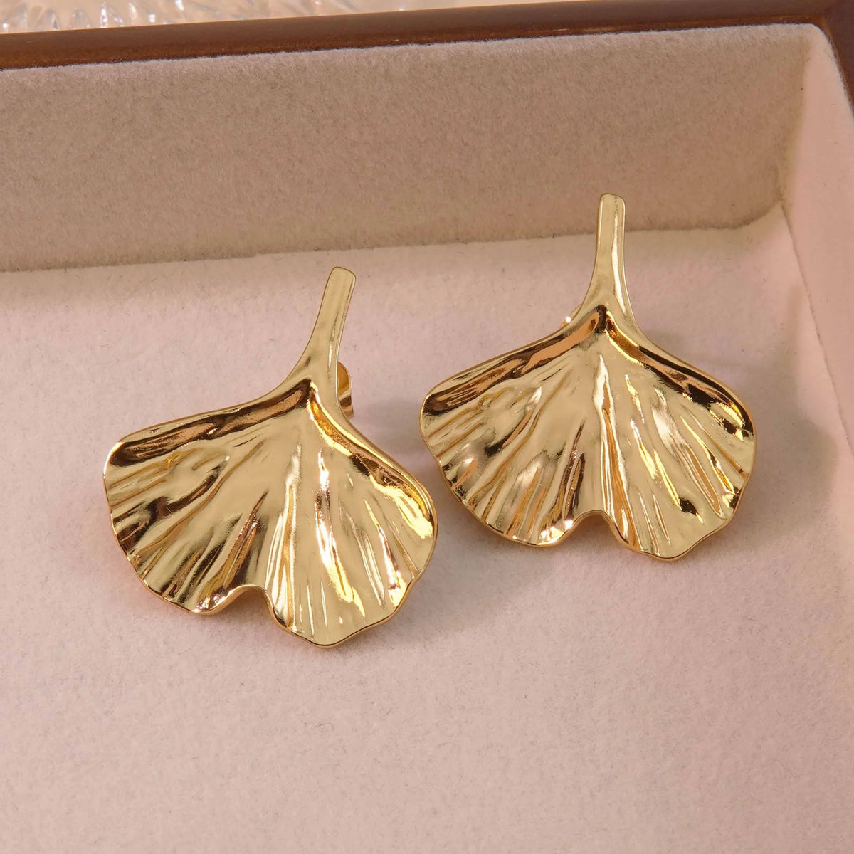 Mixed earrings