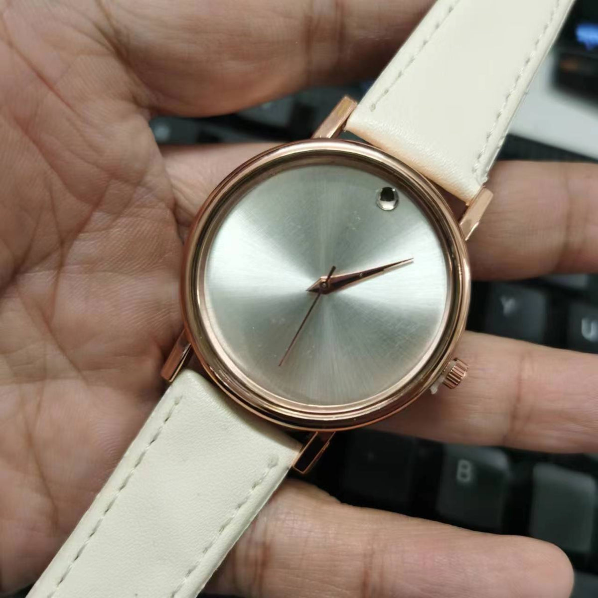 hollow out strap watch